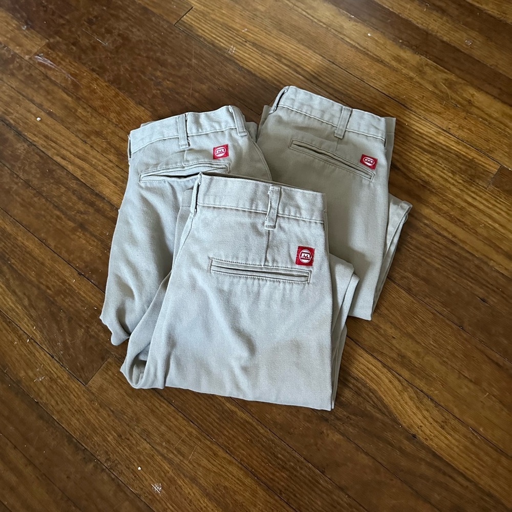 Men’s 28 x 30 Mills Uniform Khaki Pants